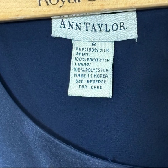 Vintage Ann Taylor Navy Blue Silk blend maxi dress with sheer overlay. Women’s 6 - Picture 3 of 8